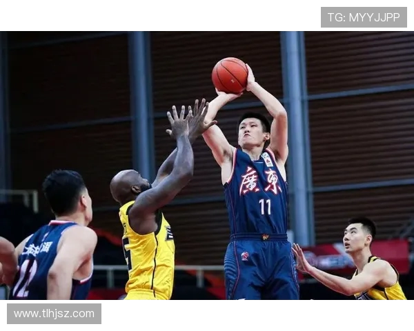 帕德伯恩与汉堡精彩对决直播全程回顾与分析