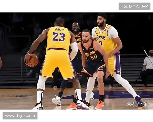 湖人勇士精彩对决重播回顾全场精彩瞬间与战术分析 湖人勇士精彩对决重播回顾全场精彩瞬间与战术分析