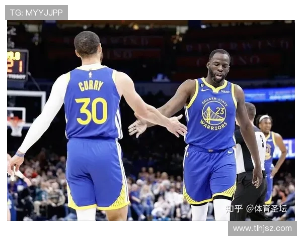 雷霆与勇士常规赛对决精彩回顾与赛季展望分析 雷霆与勇士常规赛对决精彩回顾与赛季展望分析